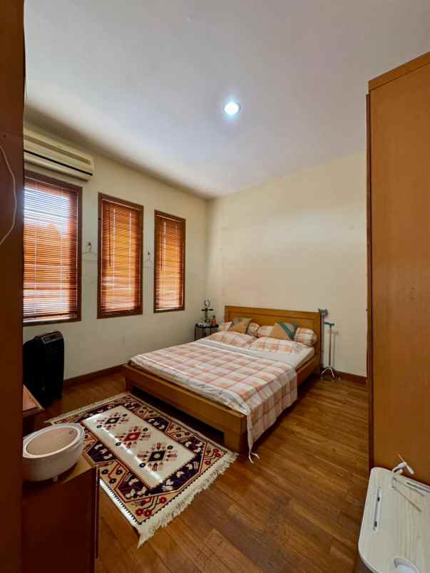 dijual rumah cinere estate blok a