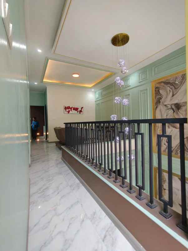 dijual rumah cipayung jakarta timur