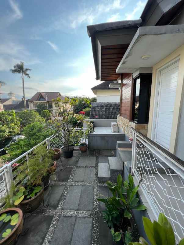 dijual rumah ciputat