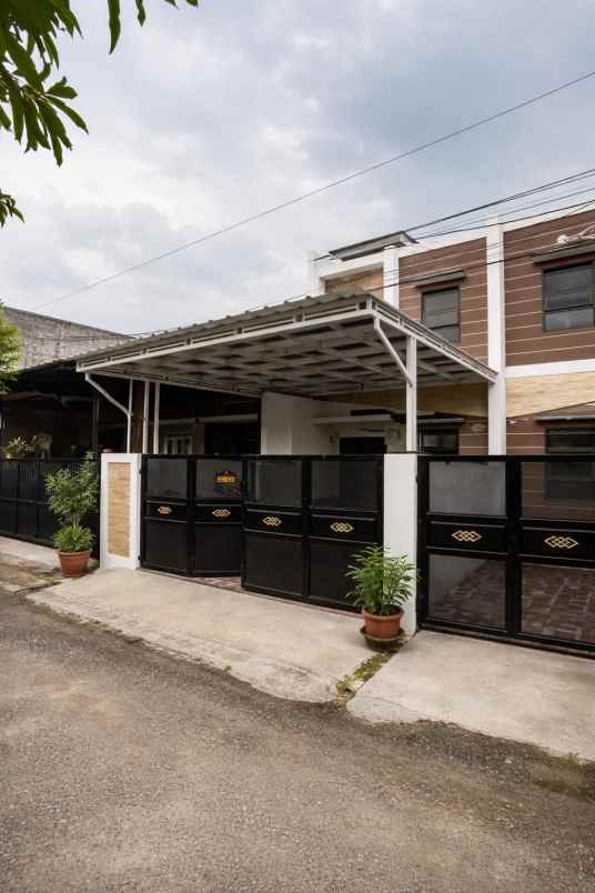 dijual rumah cisaranten kulon