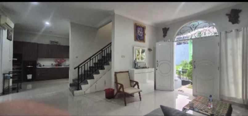 dijual rumah citragran cibubur