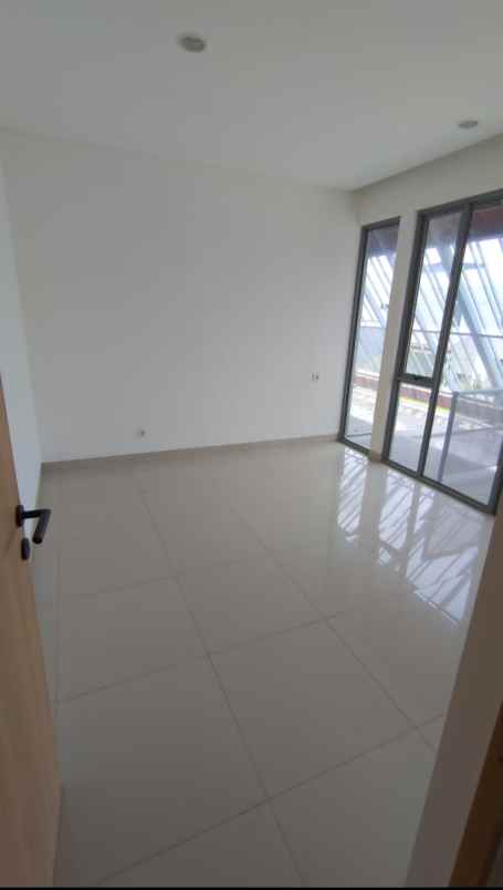 dijual rumah cluster asera nishi