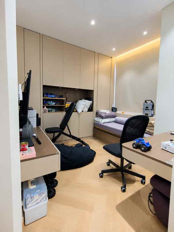dijual rumah cluster cassia jgc jakarta