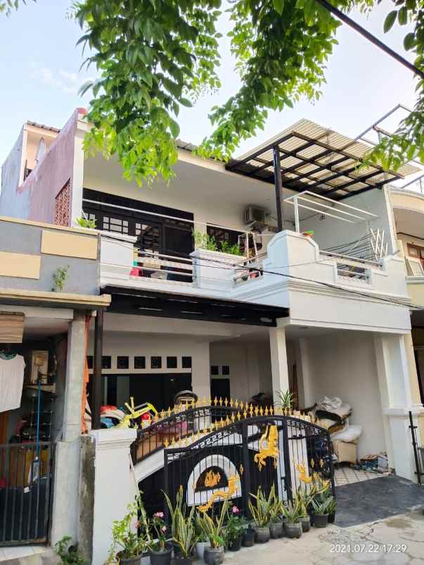 dijual rumah cluster harapan indah