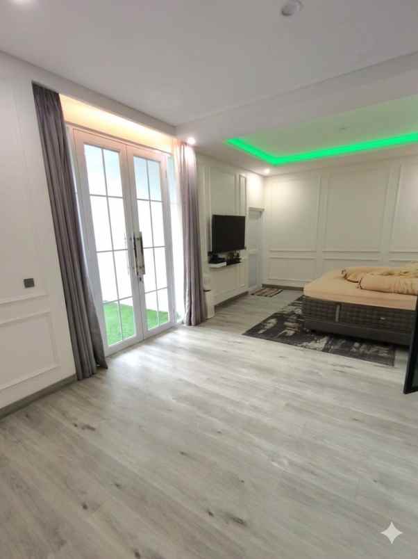 dijual rumah cluster lantana jgc