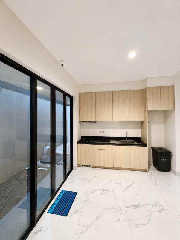 dijual rumah cluster matana asya jgc