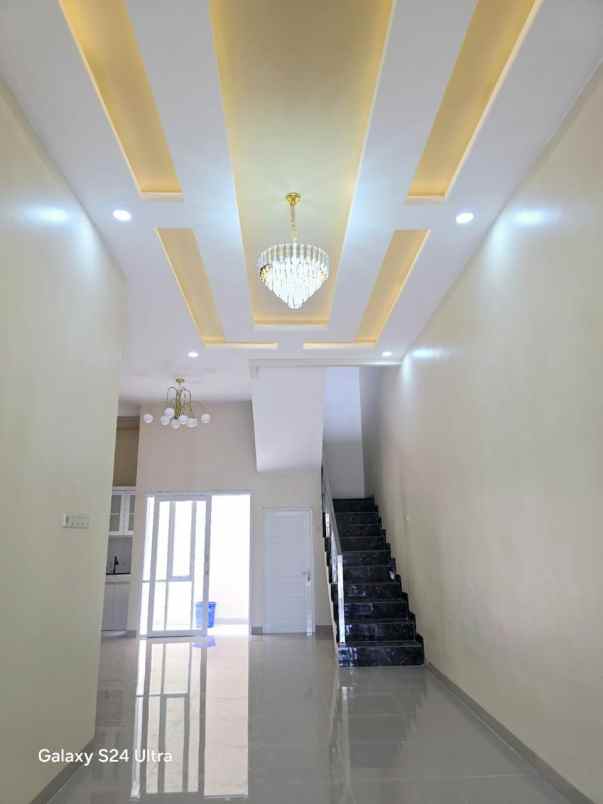 dijual rumah cluster permata harapan baru