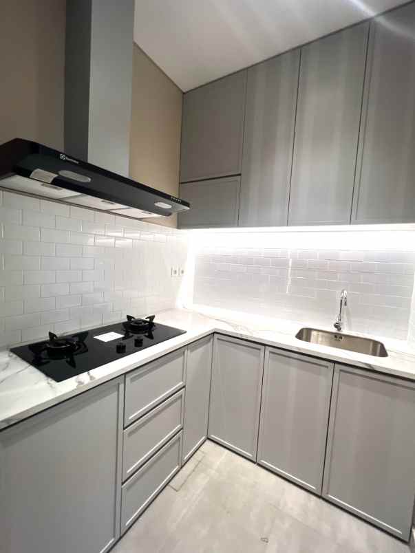 dijual rumah cluster semayang asya jgc