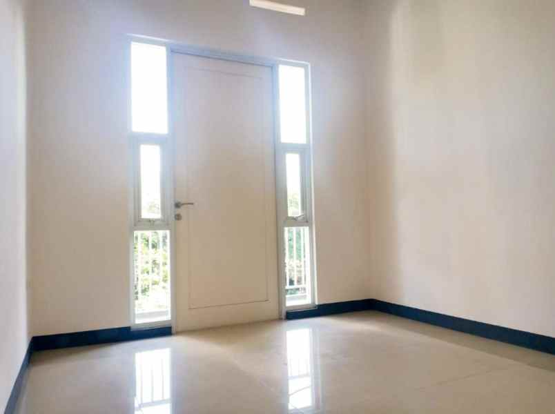 dijual rumah cluster sembrani residence