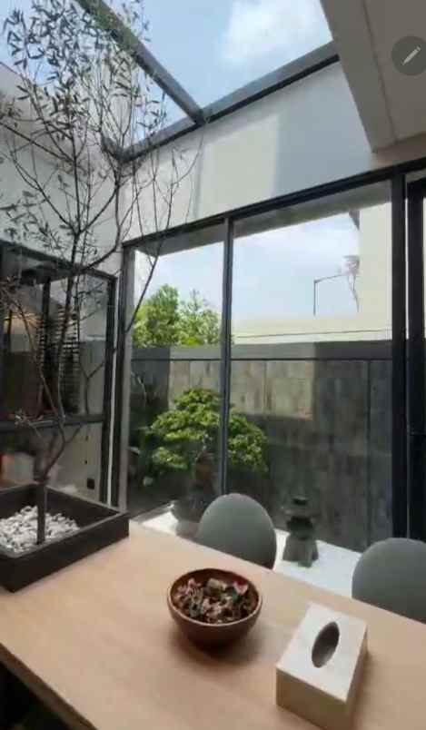 dijual rumah cluster xq livin lippo