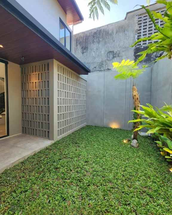 dijual rumah condongcatur