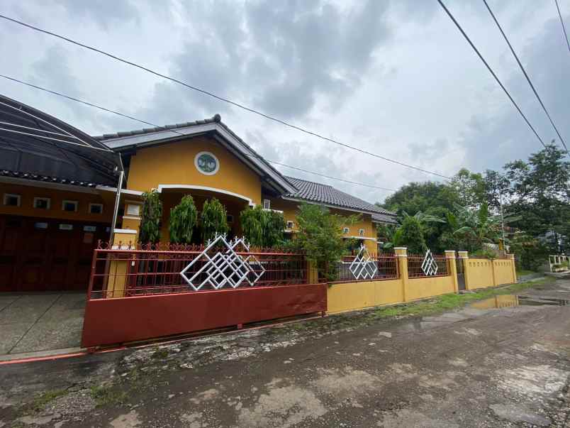 dijual rumah daerah pembangunan kesambi kota cirebon