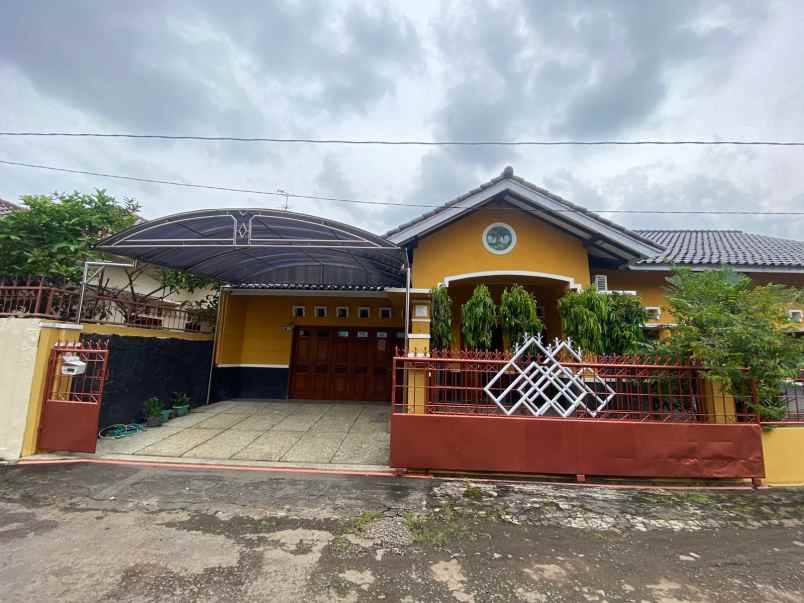 dijual rumah daerah pembangunan kesambi kota cirebon