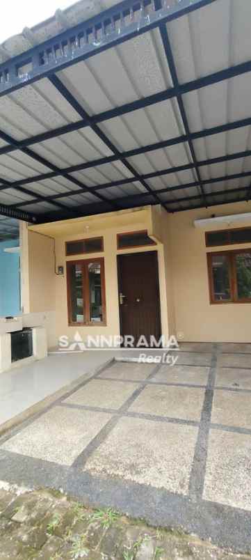 dijual rumah dalam cluster di cagar alam depok