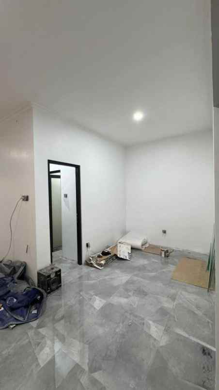 dijual rumah dharmahusada