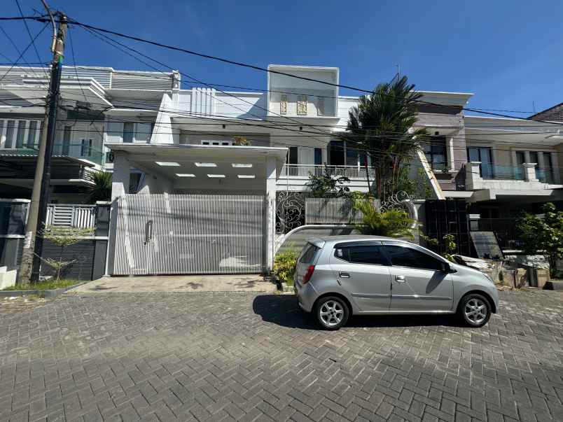 dijual rumah dharmahusada megah permai