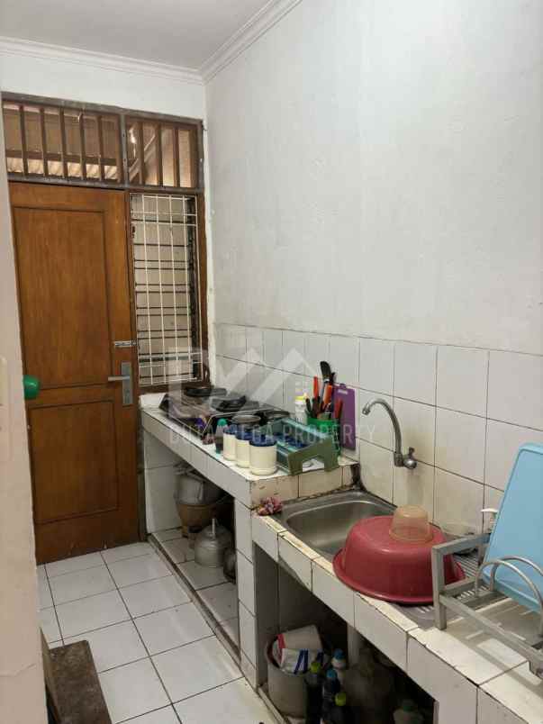 dijual rumah di graha raya bintaro