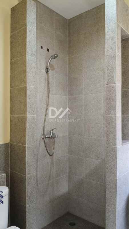 dijual rumah di graha raya bintaro