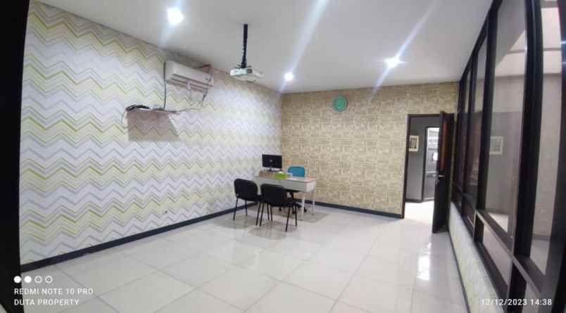 dijual rumah di jual rumah kantor 2