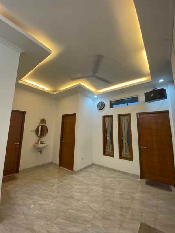 dijual rumah di pasadena semarang barat