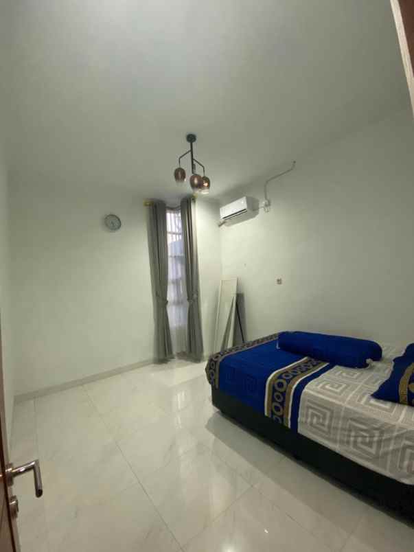 dijual rumah di pasadena semarang barat
