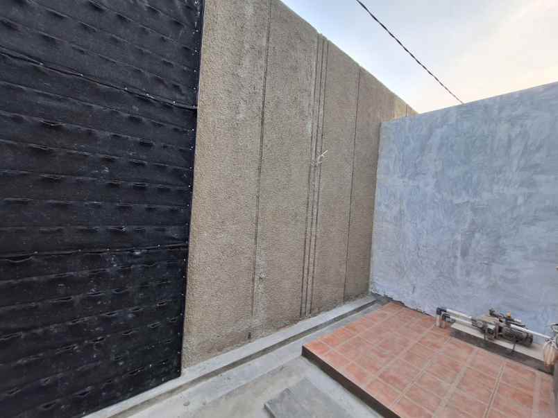 dijual rumah dr ratna