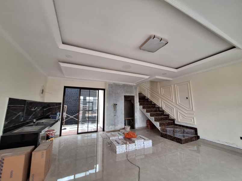 dijual rumah dr ratna