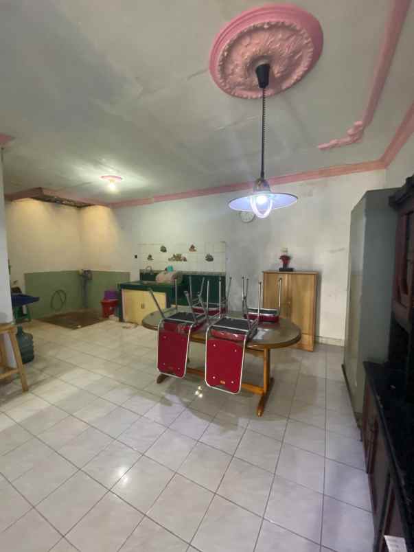 dijual rumah duren sawit