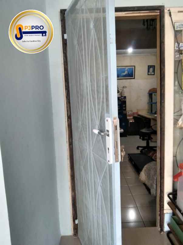 dijual rumah duta bumi 1