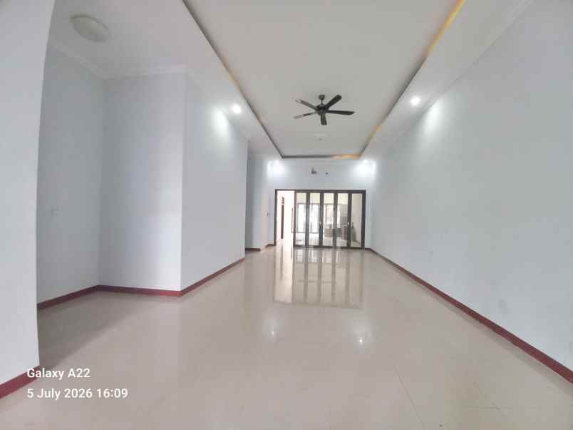 dijual rumah duta harapan