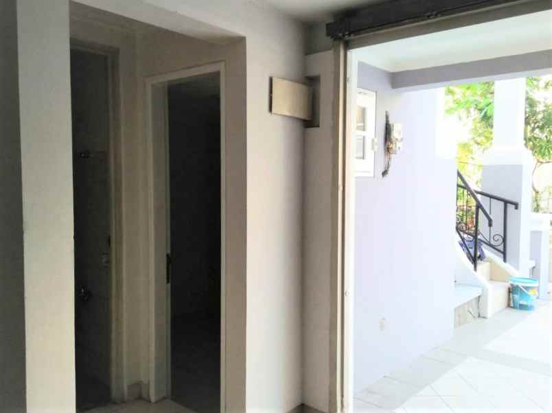 dijual rumah gading grande residence