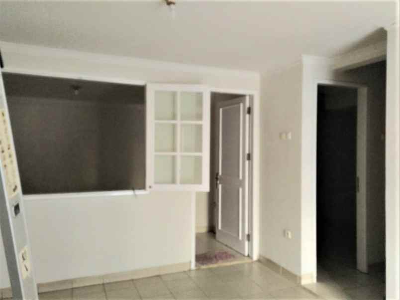 dijual rumah gading grande residence