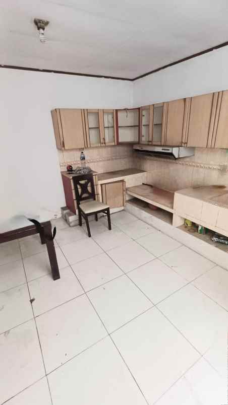 dijual rumah gading griya lestari