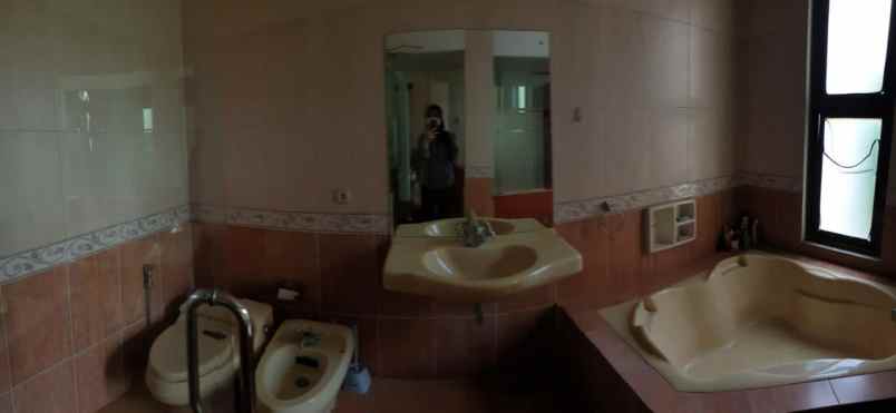 dijual rumah galaxy