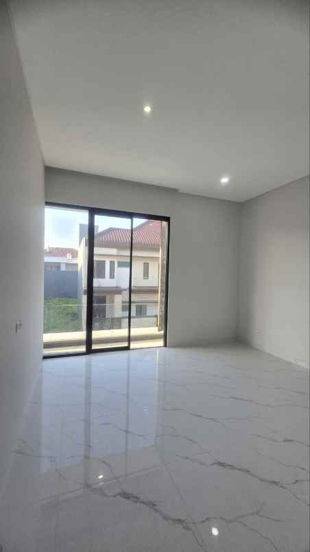 dijual rumah galaxy bumi permai