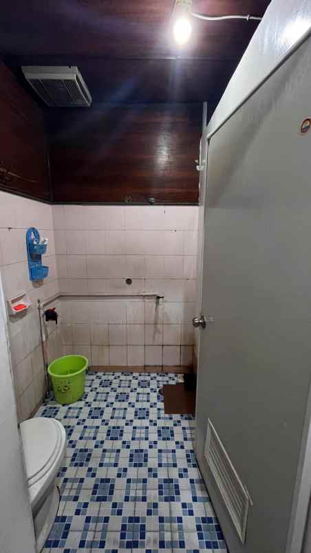 dijual rumah gayung kebonsari injoko