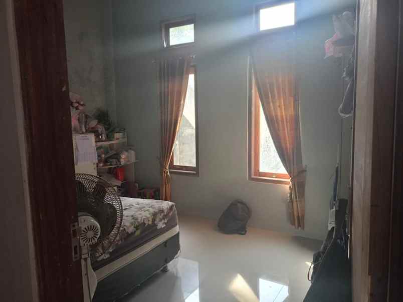 dijual rumah giri peni wates kulon progo