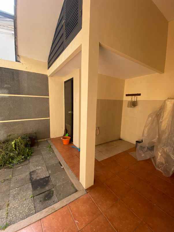 dijual rumah grand sharon residence