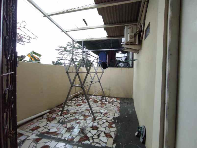 dijual rumah griya gundala