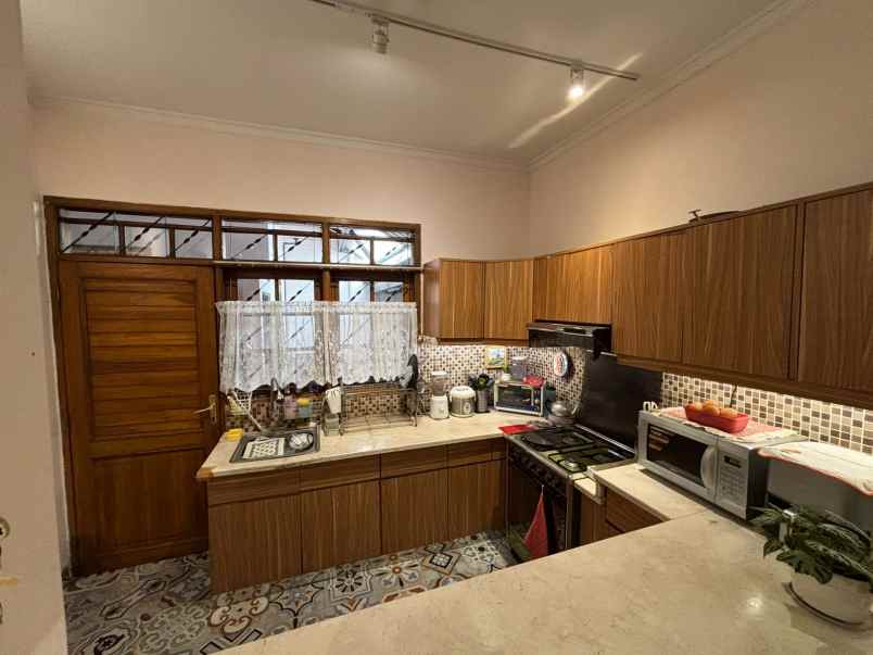 dijual rumah griya mas pasteur