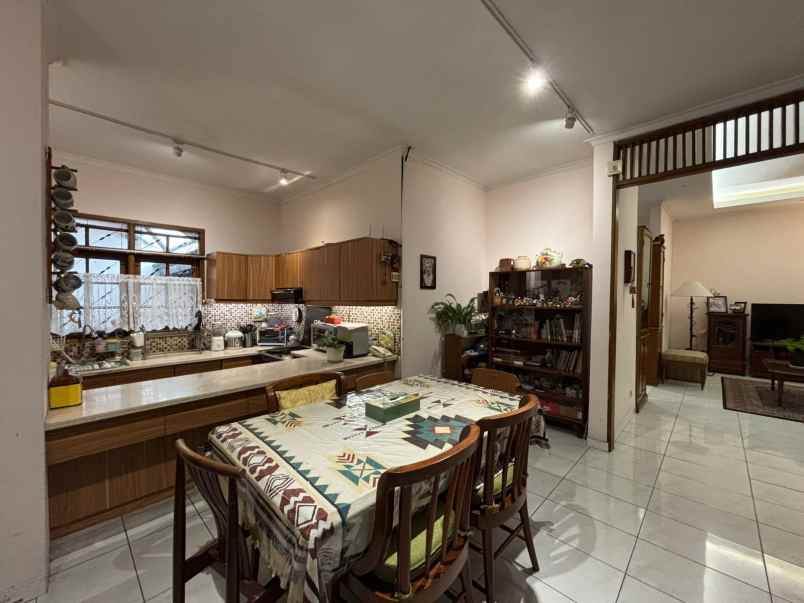 dijual rumah griya mas pasteur