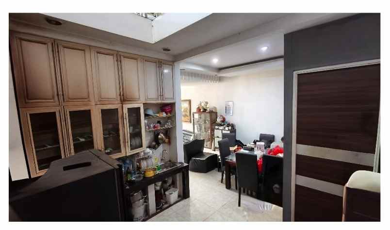 dijual rumah hadap selatan di pulo asem jakarta timur