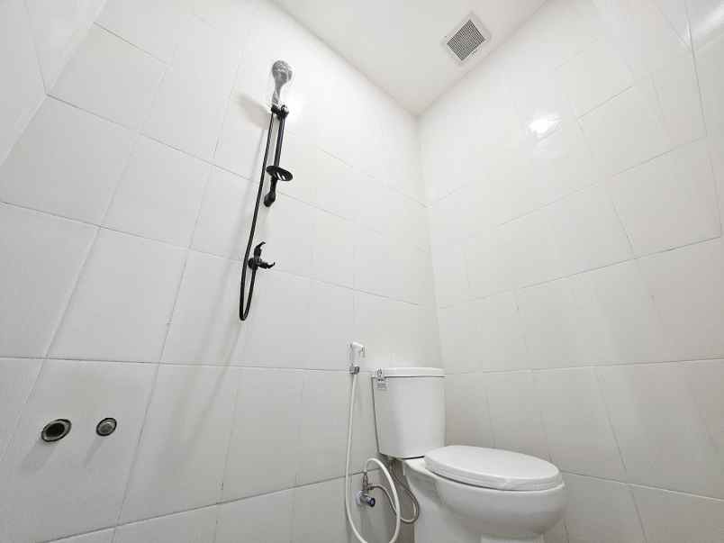 dijual rumah harapan indah 1 perumahan