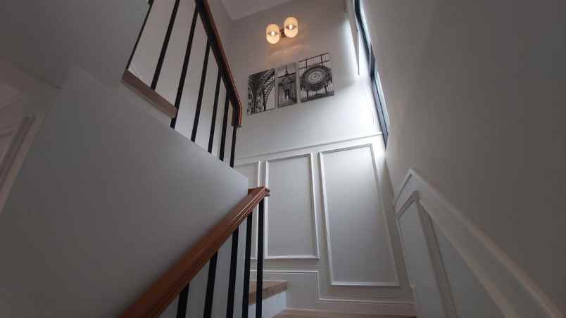 dijual rumah harapan indah