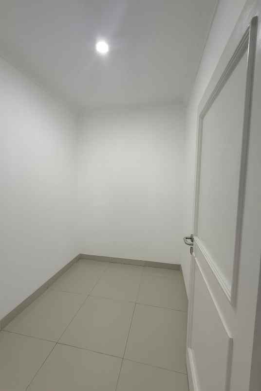 dijual rumah hunian nyaman modern siap huni di ciracas