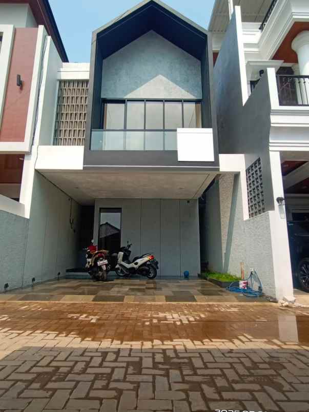 dijual rumah jagakarsa