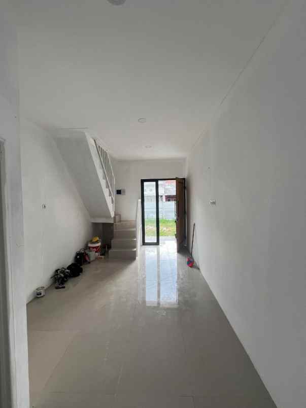 dijual rumah jagakarsa