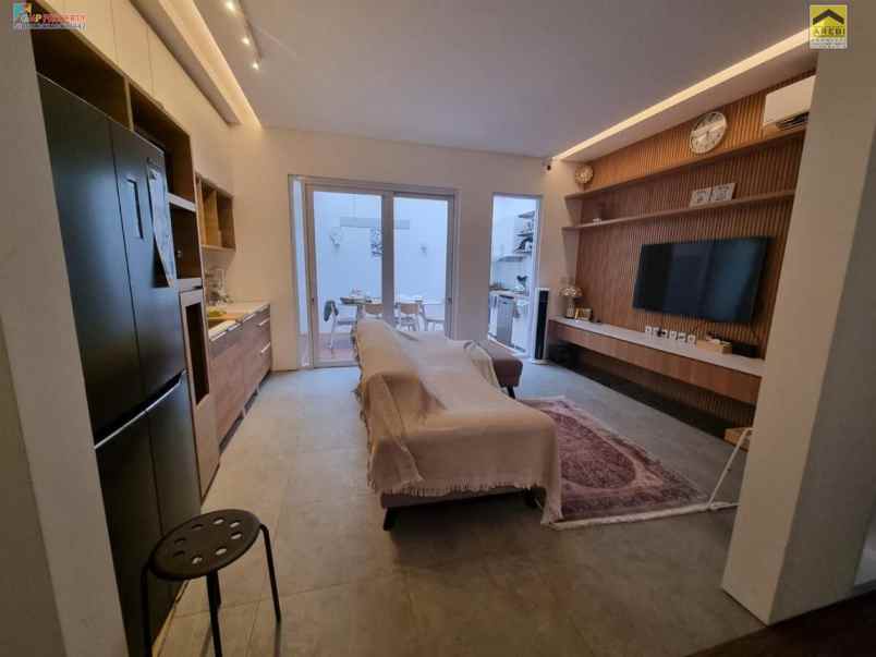 dijual rumah jagakarsa jakarta selatan