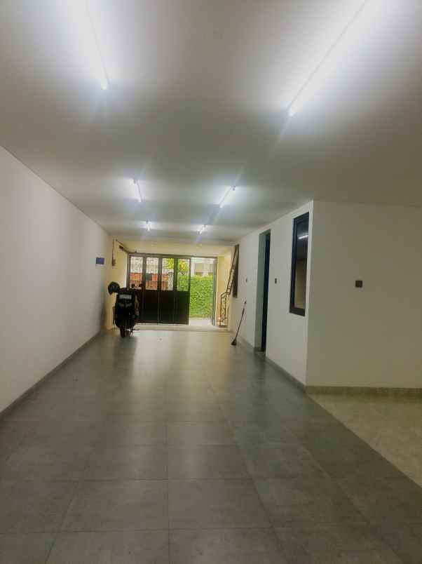 dijual rumah jagakarsa jaksel