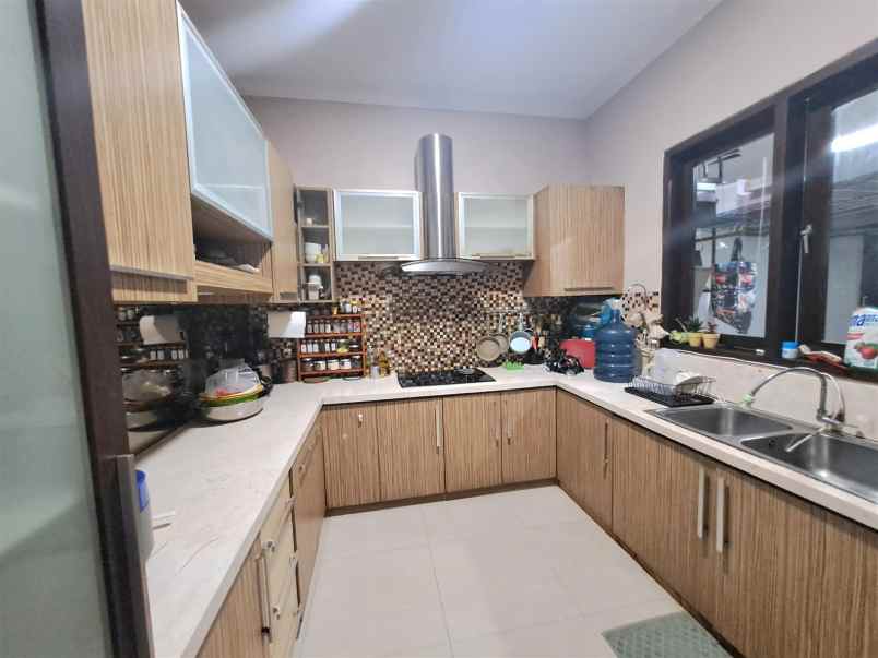 dijual rumah jakarta timur duren sawit